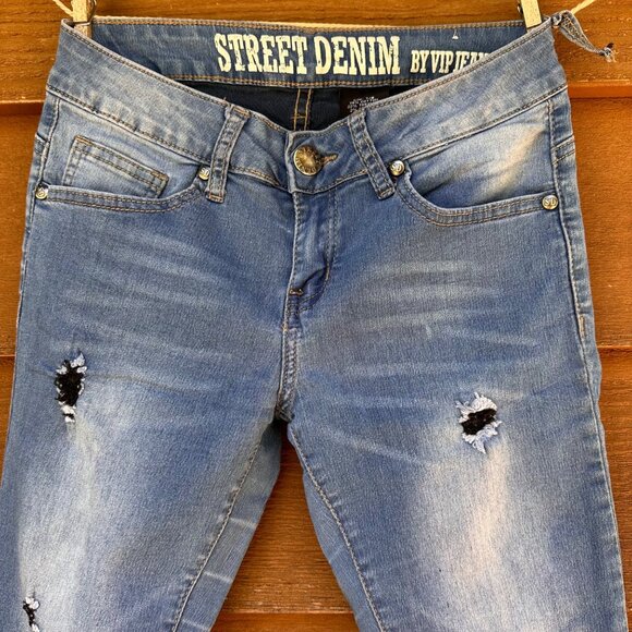 VIP Jeans Street Denim SD2-7455B Light Blue Distressed Low Rise Jeans Size 7/8 - Picture 4 of 10